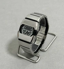 Alien Futuristic Men's Watch Y2K Japanese Quartz - Shiny Silver