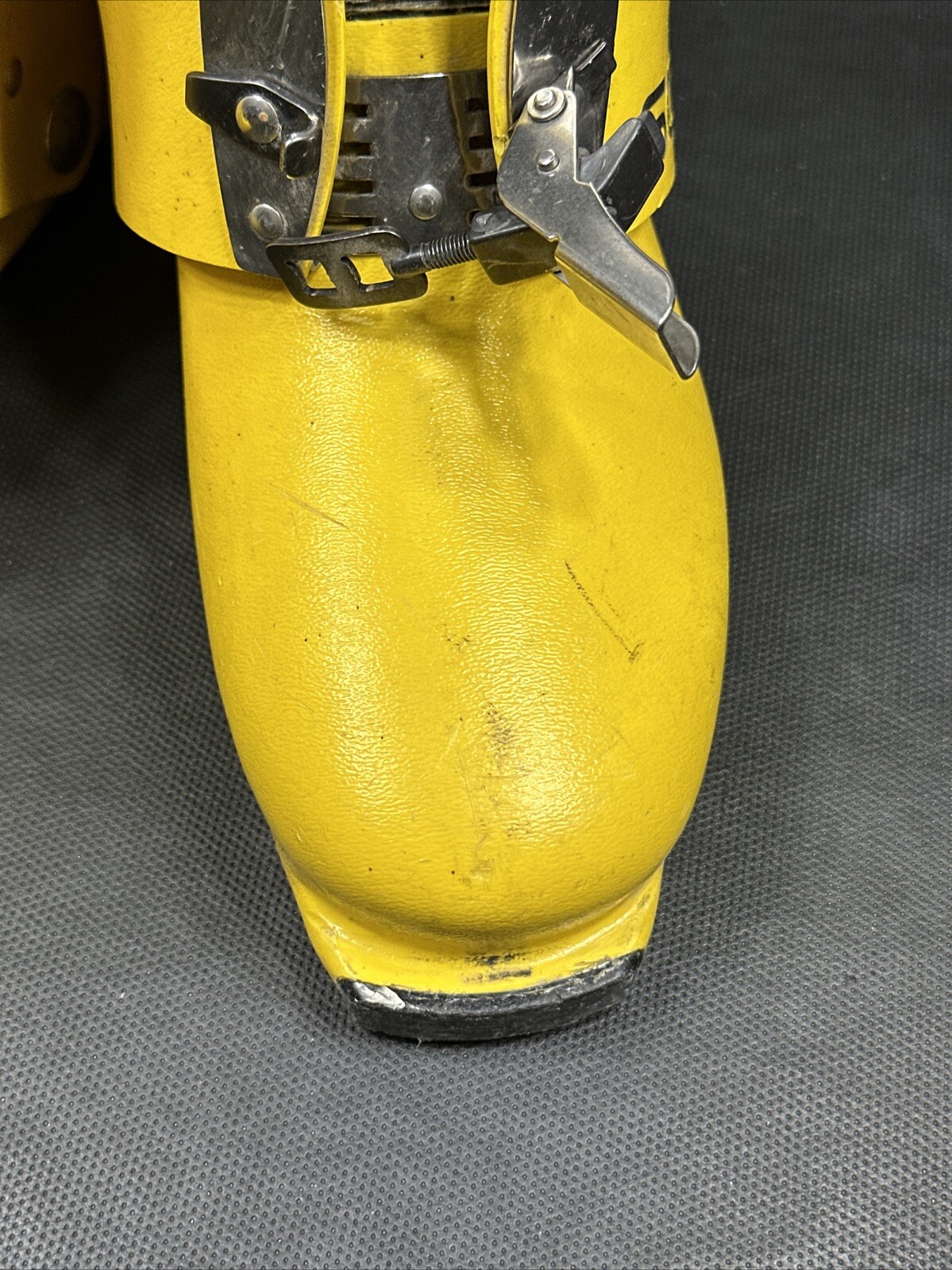 SALOMON Stivali da sci vintage gialli Scott adulti taglia 6 media con supporto stivali