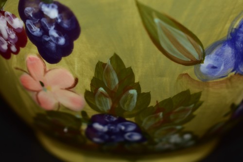 CUENCO PINTADO A MANO MESA INTERNATIONAL CON DISEÑO INSPIRADO EN FRUTAS EN N.H - Imagen 7 de 11