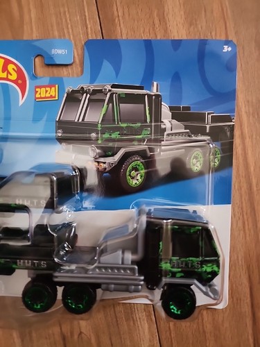 Hot Wheels Super Rigs Straight Freightin 2024 Mattel New - Picture 2 of 3
