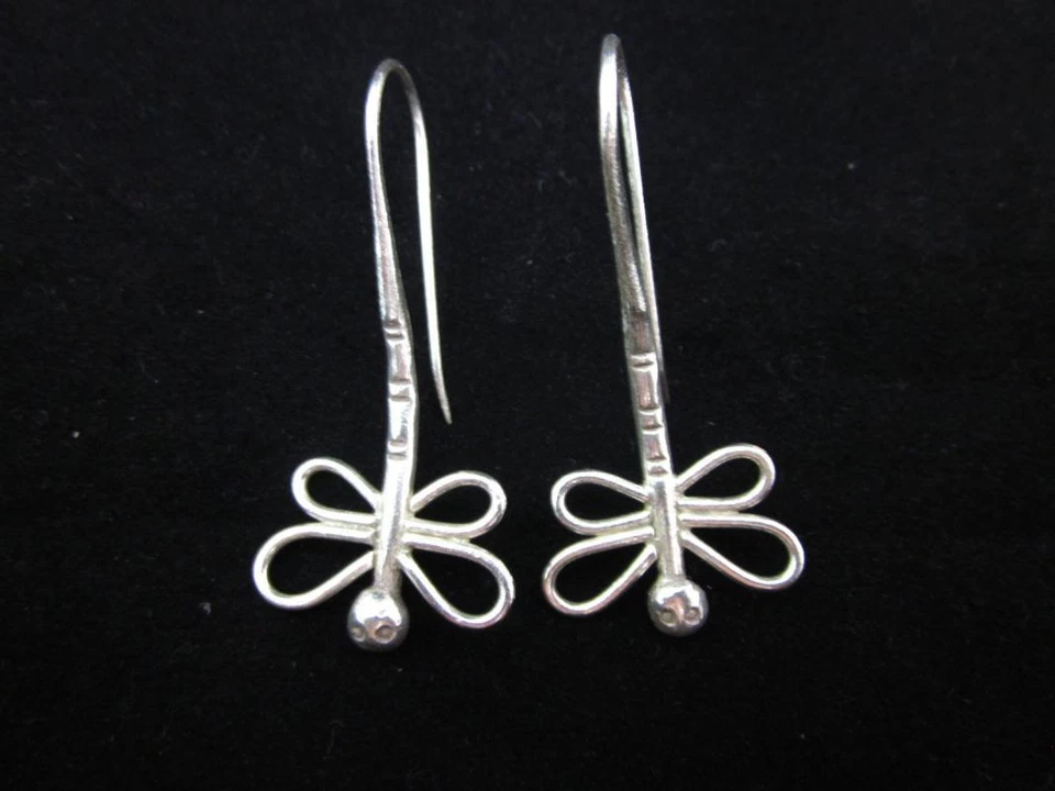 Pendientes Thai Hill Tribe Plata Fina Hechos a Mano en Forma de Libélula Cabeza Abajo Foto 2 de 4