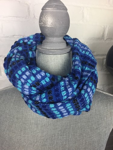 Charming Charlie’s Women Infinity Scarf blue and purple - Picture 6 of 6