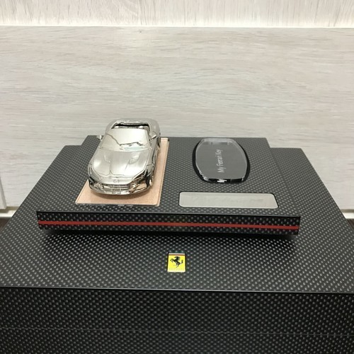 Ferrari Portofino M Novelty Owner Limited Key Box & 1/43 Metal Mini Car - Picture 5 of 10