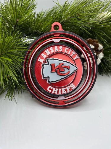 Adorno de Navidad giratorio de los Kansas City Chiefs - Regalo para fanáticos de la NFL y decoración navideña - Imagen 1 de 8