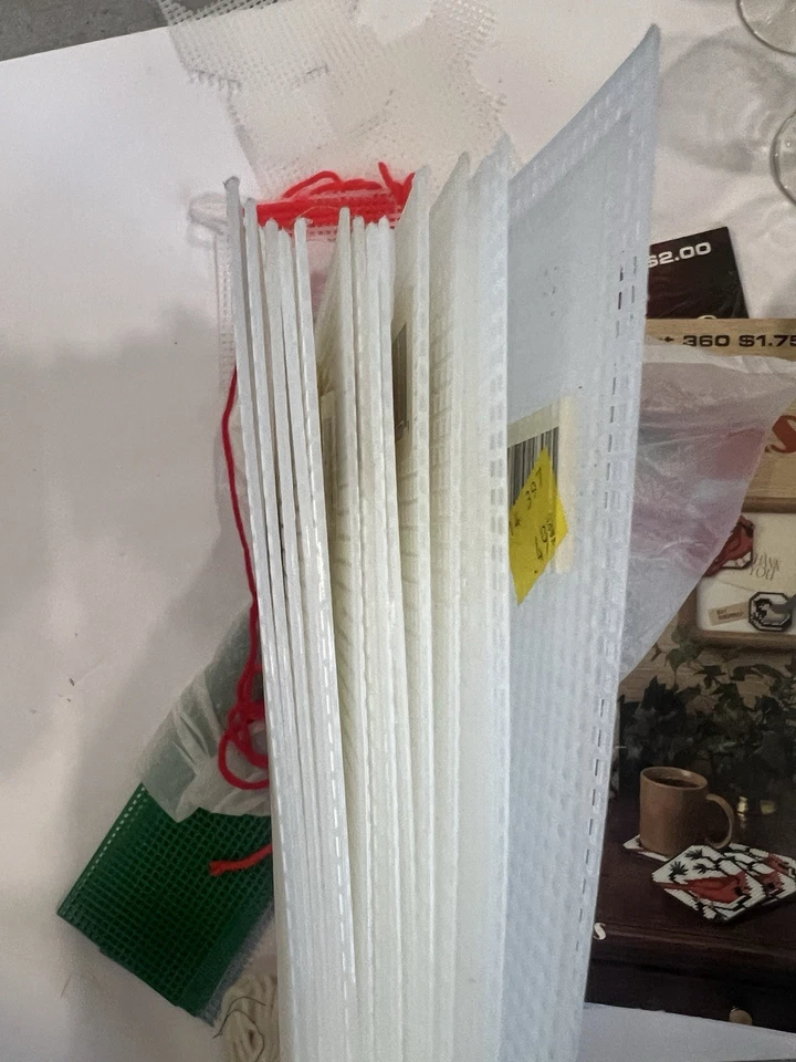 LEISURE ARTS  Canada Geese Crafts PLASTIC CANVAS 1988 - 10+ Canvas - Image 3 of 4