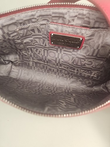 Auth Salvatore Ferragamo One Shoulder Bag Red Leather Great condition - Picture 5 of 9