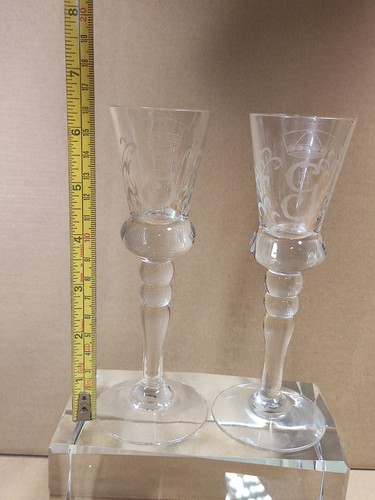 Pair Of King Gustav III Crystal Stem Wine Glass by Hovmantorp Glasbruk - Picture 9 of 10