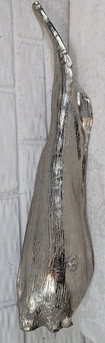 Imax Cast Aluminum 28" x 6.5" Curved Ornate Tree Bark Serving Tray - Imagen 4 de 7