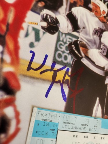 Wayne Gretzky auto signed 1991 Game Night Program - JSA, Ticket Stubs Score Card - Picture 2 of 6