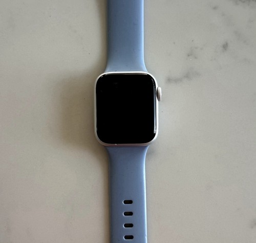 Apple Watch Series 4 (40mm, GPS, Cellular) + 13 Bands + New Face Covers