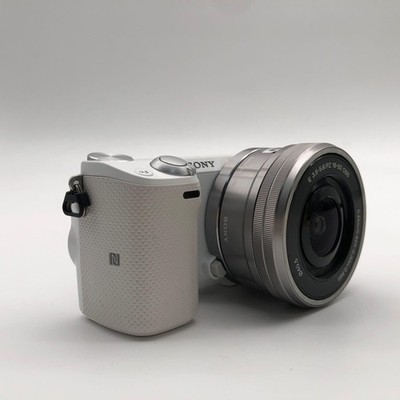 Sony Alpha NEX-5T Mirrorless Camera White Body + E PZ 16-50mm f/3.5-5.6 OSS Lens