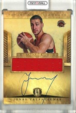 2012-13 Panini Gold Standard Jonas Valanciunas Jersey Auto RC Raptors