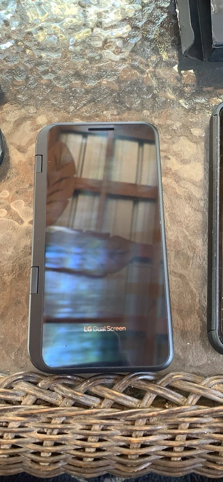 LG V50 ThinQ Doble Pantalla Negro 128GB Foto 4 de 4