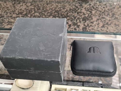 Maurice Lacroix Uhrenbox plus Reiseetui Reißverschlussetui. Vintage.