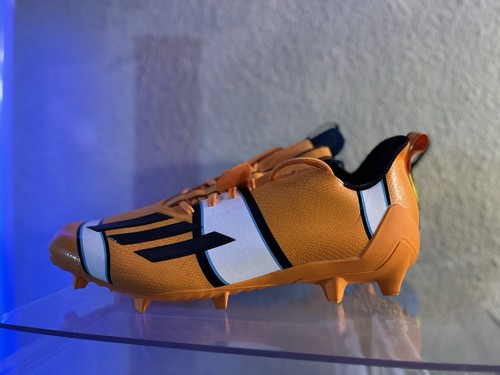 Size 13.5 - adidas Disney x Adizero 12.0 Finding Nemo Cleats  - Picture 3 of 5