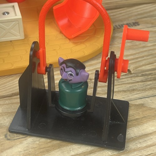Vintage 1977 Fisher-Price Sesame Street Clubhouse #937 Play Family Set COMPLETE - Picture 6 of 18