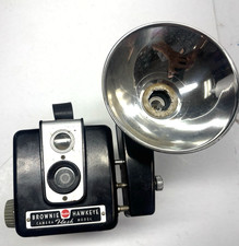 VINTAGE Kodak Camera Brownie Hawkeye Flash Model UNTESTED
