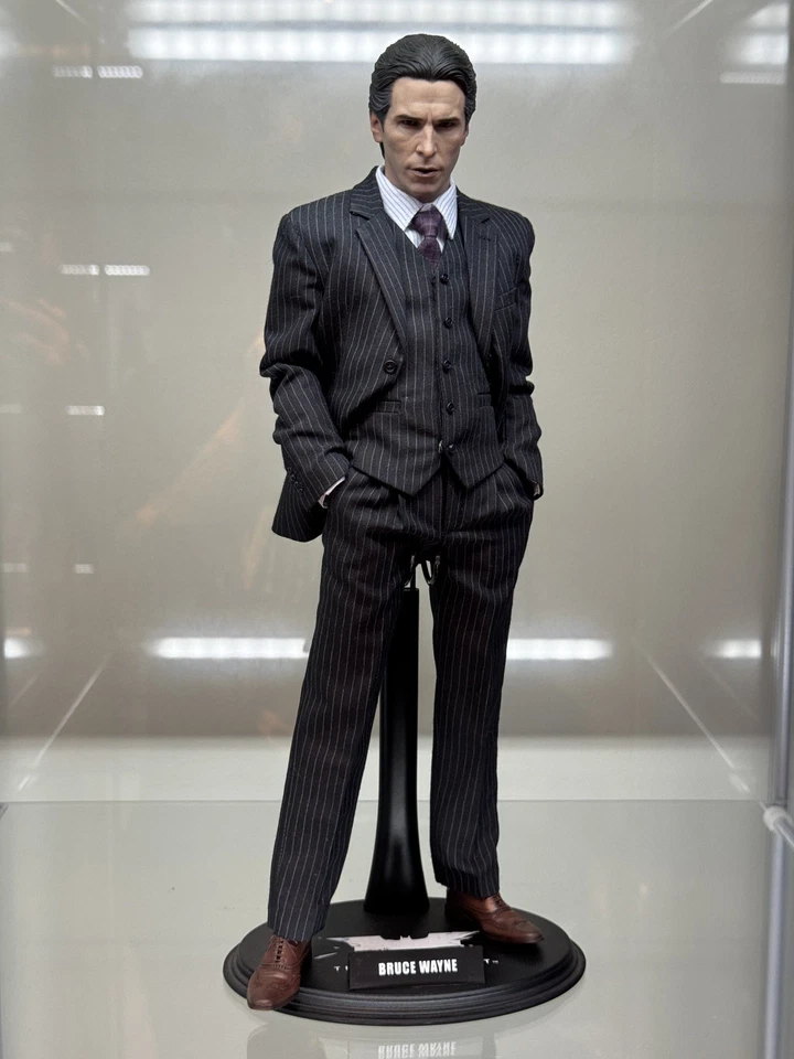 Figura de acción personalizada The Dark Knight Bruce Wayne escala 1/6 como Hot Toys Foto 4 de 4