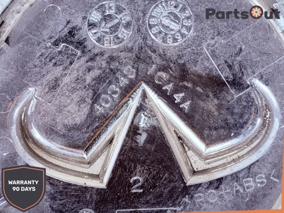 Tapa central de rueda Infiniti M37/M56/Q70 2011-2018 OEM Foto 3 de 3