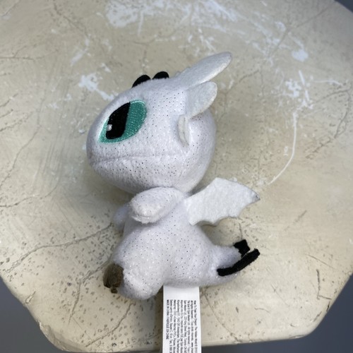 How To Train Your Dragon Dragons Legends Evolved NightLight 4" mini baby dragon - Picture 12 of 17