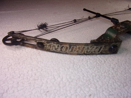 Darton Left Hand Compound Bow - Picture 9 of 18