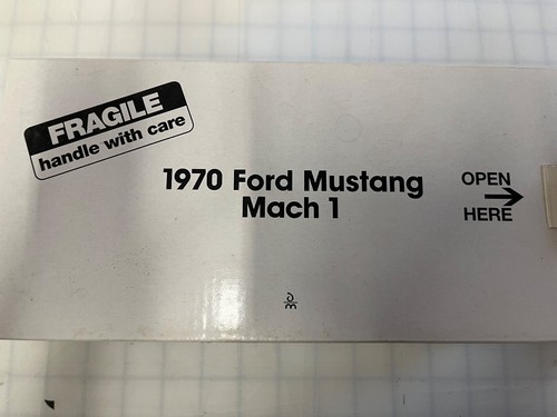 Danbury Mint 1970 Ford Mustang Mach 1 1/24 Diecast Model