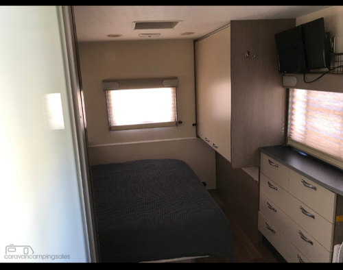 motor homes for sale used - Picture 6 of 13