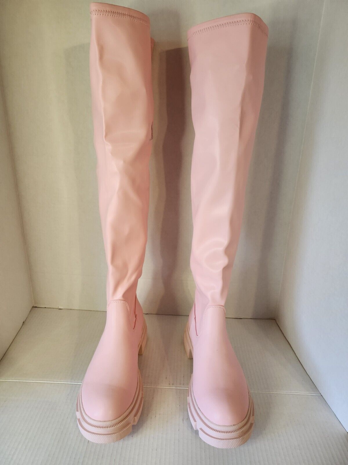 Foto 1 di 8