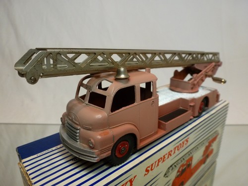 DINKY TOYS 956 TURNTABLE FIRE ESCAPE - LADDER TRUCK - VERY GOOD IN BOX - Imagen 4 de 12