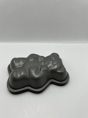 Baby Bears Metal Baking Baking Dish Bear Shape 4.5” X 3” X 1” Deep - Picture 6 of 6