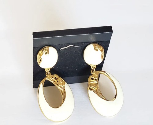 VINTAGE EDGAR BEREBI DANGLE EARRINGS ClIP GOLD TONE/ IVORY Excellent Condition - Picture 2 of 3
