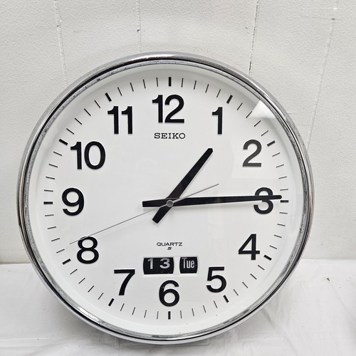 Vintage Seiko Day Date Quartz Wall Clock Working JAPAN 1970s Rare QC103N