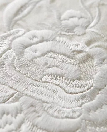 Ralph Lauren BLYTH Embroidered Beige Throw Pillow 15x20 Linen Blend $255 NWT - Picture 4 of 7