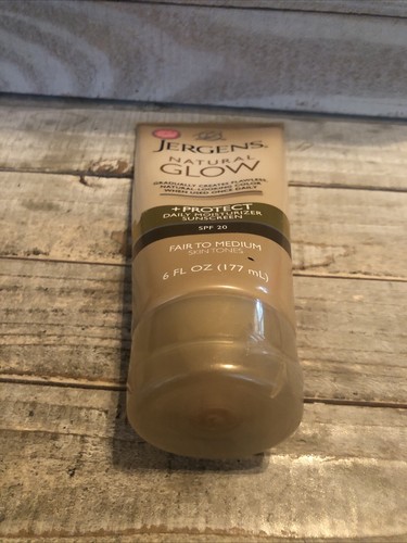 Lot 2 Jergens Natural Glow Moisturizing Sun Screen - Fair To Medium | Daily Use - Picture 6 of 6