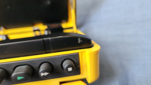 Sony WM-F2078 Sports Walkman; Broken/Parts/Repair - Picture 19 of 22