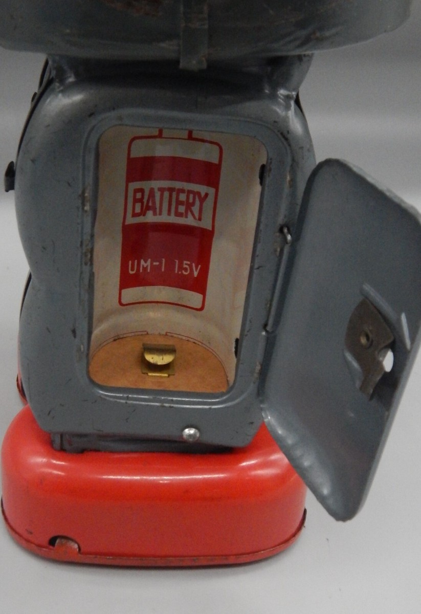 1960's vintage Nomura GIGANTOR tin toy TETSUJIN 28 robot 1960's vintage Nomura GIGANTOR tin toy TETSUJIN 28 robot