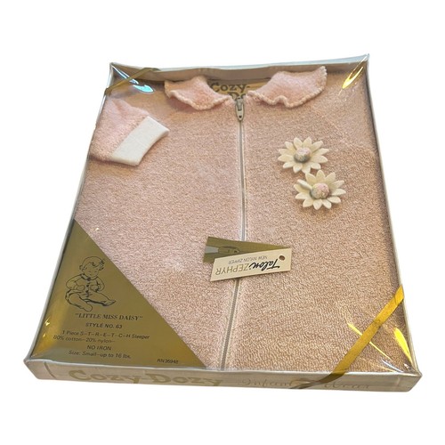 Cozy-Dozy 60s Vintage Pink New Little Miss Daisy Baby Sleeper Sz S - Picture 2 of 6