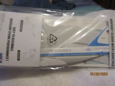 NEW Rubber Band Launcher Foam Flying Model Airplane Kit Glider 10" AIR FORCE ONE