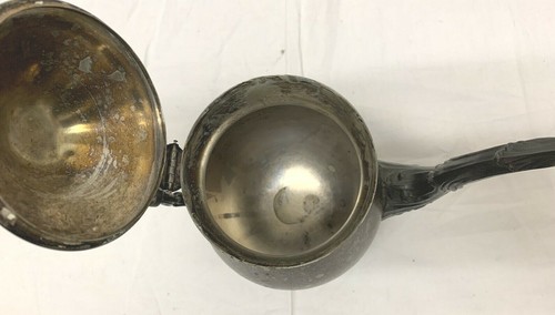 Vintage FB Rogers Silver Co.1883 Plated Ornate Footed Tea/Coffee Pot. 2642 - Picture 6 of 7