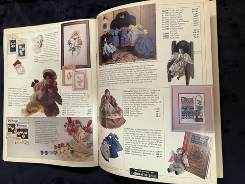 CROSS STITCH AND COUNTRY CRAFTS Feb/Aug 1990 27 Great Projects inside! - Foto 11 di 13