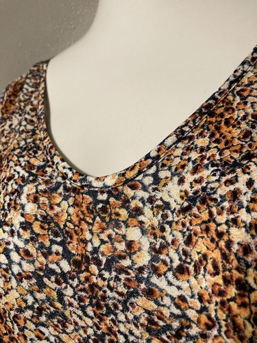 NWT GORGEOUS LIZ CLAIBORNE WOMAN BLOUSE - SIZE 3X - Picture 2 of 3