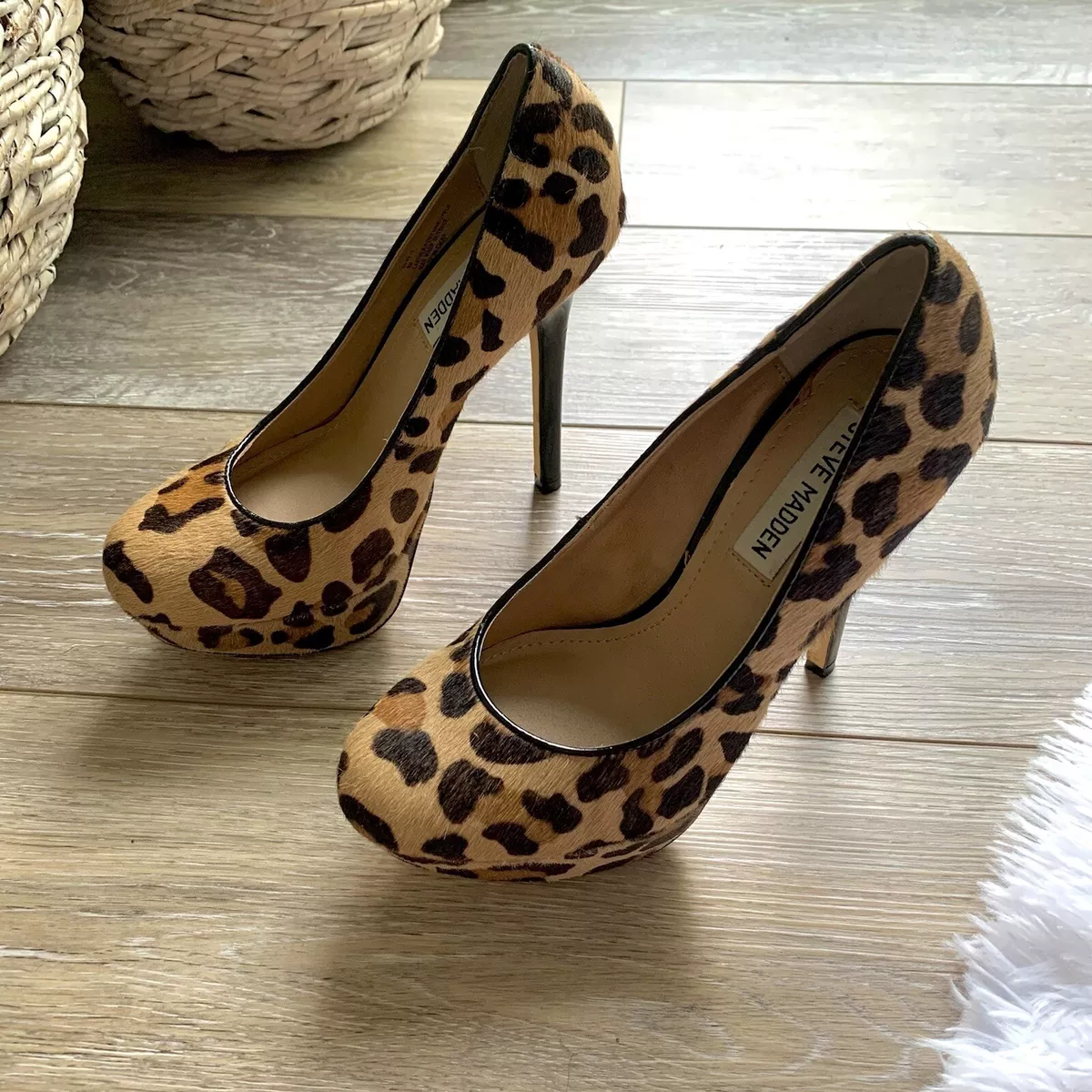 Steve madden top cheetah print heels