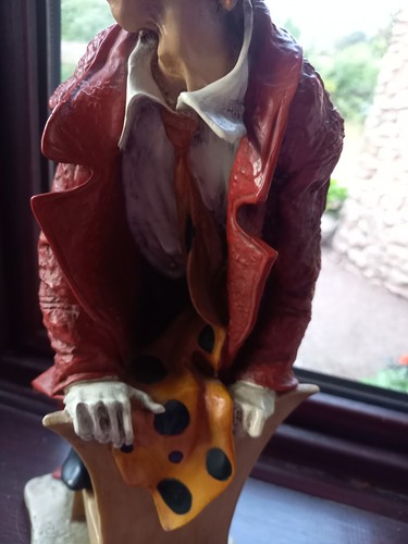 Large Humorous Clown Figurine On Chair Italy Art studio Sculpture Creation 42cm - Picture 15 of 24