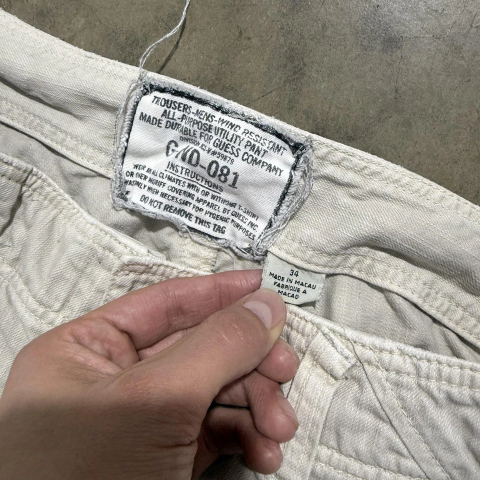 Pantalones utilitarios Guess vintage para hombre 34 blanco roto carga militar Macao años 90 Y2K Foto 3 de 4