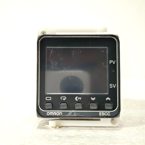 NEW | OMRON E5CC-RX2ASM-000 DIGITAL TEMPERATURE CONTROLLER 100-240 VAC FREE SHIP - Picture 2 of 11