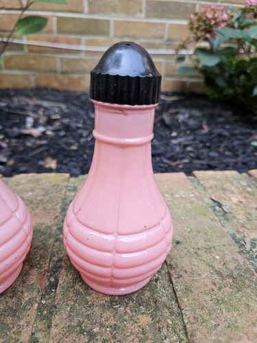 Vtg Euclid Coffee Co. Pink Glass Grenade Shape Salt & Pepper Shaker Set - Picture 3 of 9