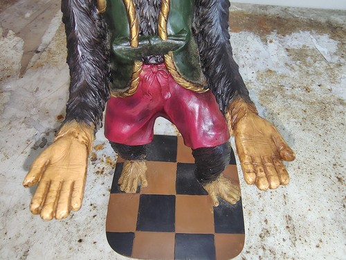 Monkey/Chimpanzee Butler Tray Holder Figurine 12" high. - Picture 7 of 8