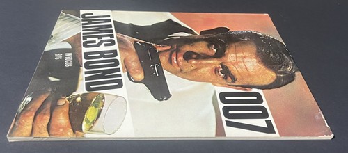 James Bond In Focus 3/6 (1964) - Auric Goldfinger, Oddjob, Dr. No, Pussy Galore - Bild 11 von 21