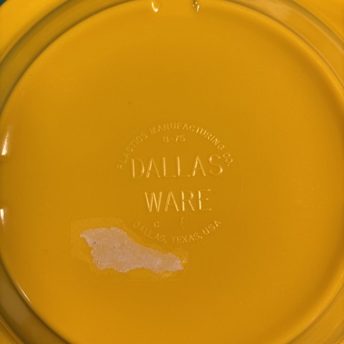 6 Texas Ware 10” Yellow Melamine Texas Plates 6-Dallas Ware Yellow Bowls - Picture 4 of 5