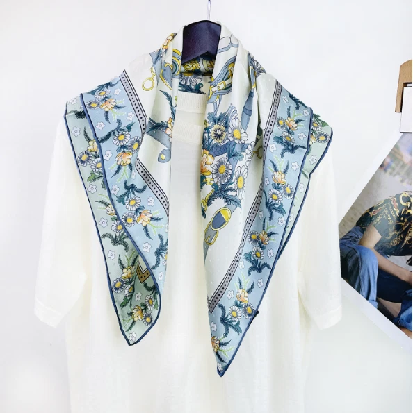 100% Silk Mulberry Square Shawl Bandanna 65X65cm floral Print Neckerchief Scarf